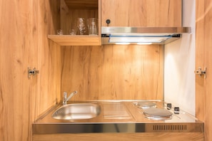 Superior Apartment (A4) | Private kitchenette