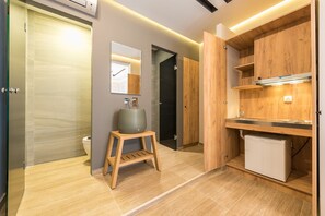 Κουρτίνες συσκότισης, σίδερο/σιδερώστρα, δωρεάν Wi-Fi, κλινοσκεπάσματα 