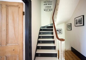 Staircase - Higgihaus at Hampton Whole House 3 Bed (Bristol)