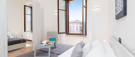 Apartment, 3 Bedrooms | 3 bedrooms, iron/ironing board, free WiFi, bed sheets