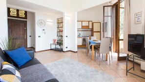 Apartment, 3 Bedrooms | Living area - Rental In Rome Rosselli Palace Apartment 5 (Florence)