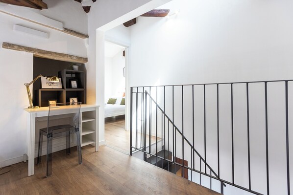 Apartment, 4 Bedrooms | 3 bedrooms, free WiFi, bed sheets