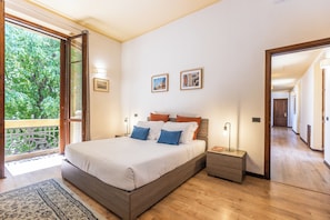 Rosselli Palace Deluxe 4 Apartment | 3 Schlafzimmer, Bügeleisen/Bügelbrett, kostenlose Babybetten