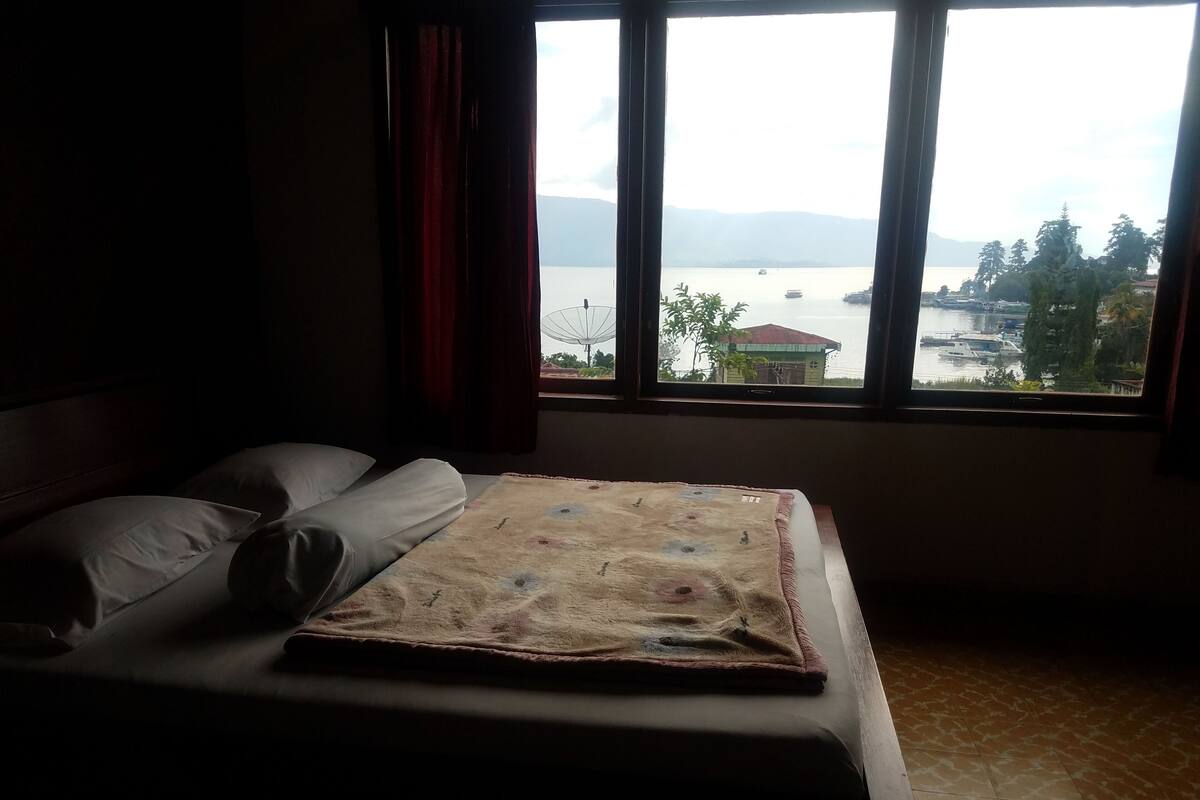 1 bedroom, soundproofing, bed sheets