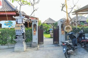 Exterior - Lembongan Mantra Huts (Lembongan Island)