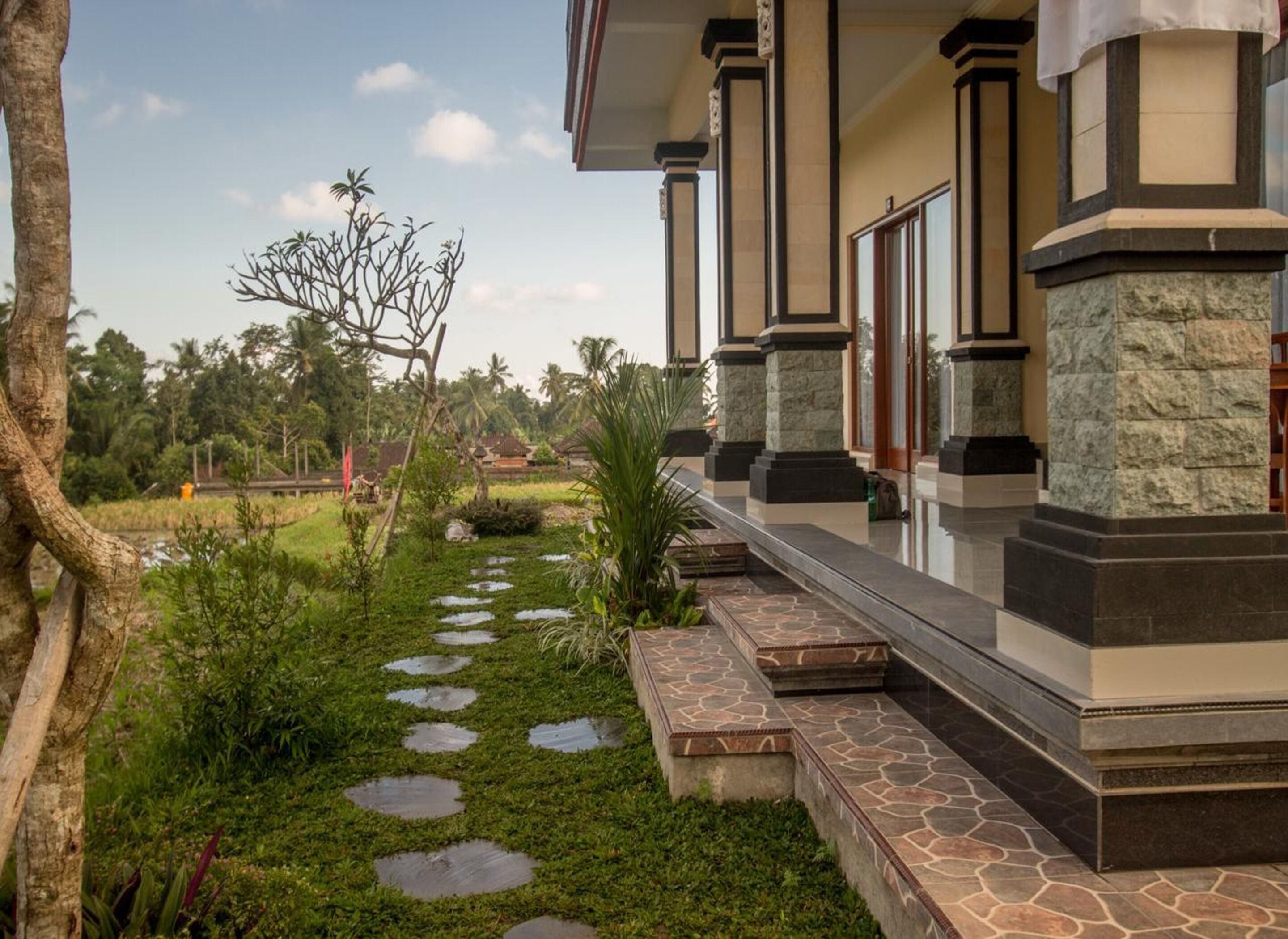 숙박 시설 구내