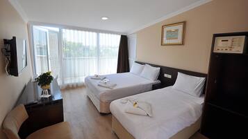 Deluxe Triple Room, Sea View