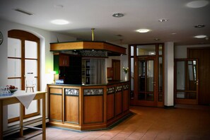 Bar (in der Unterkunft)
