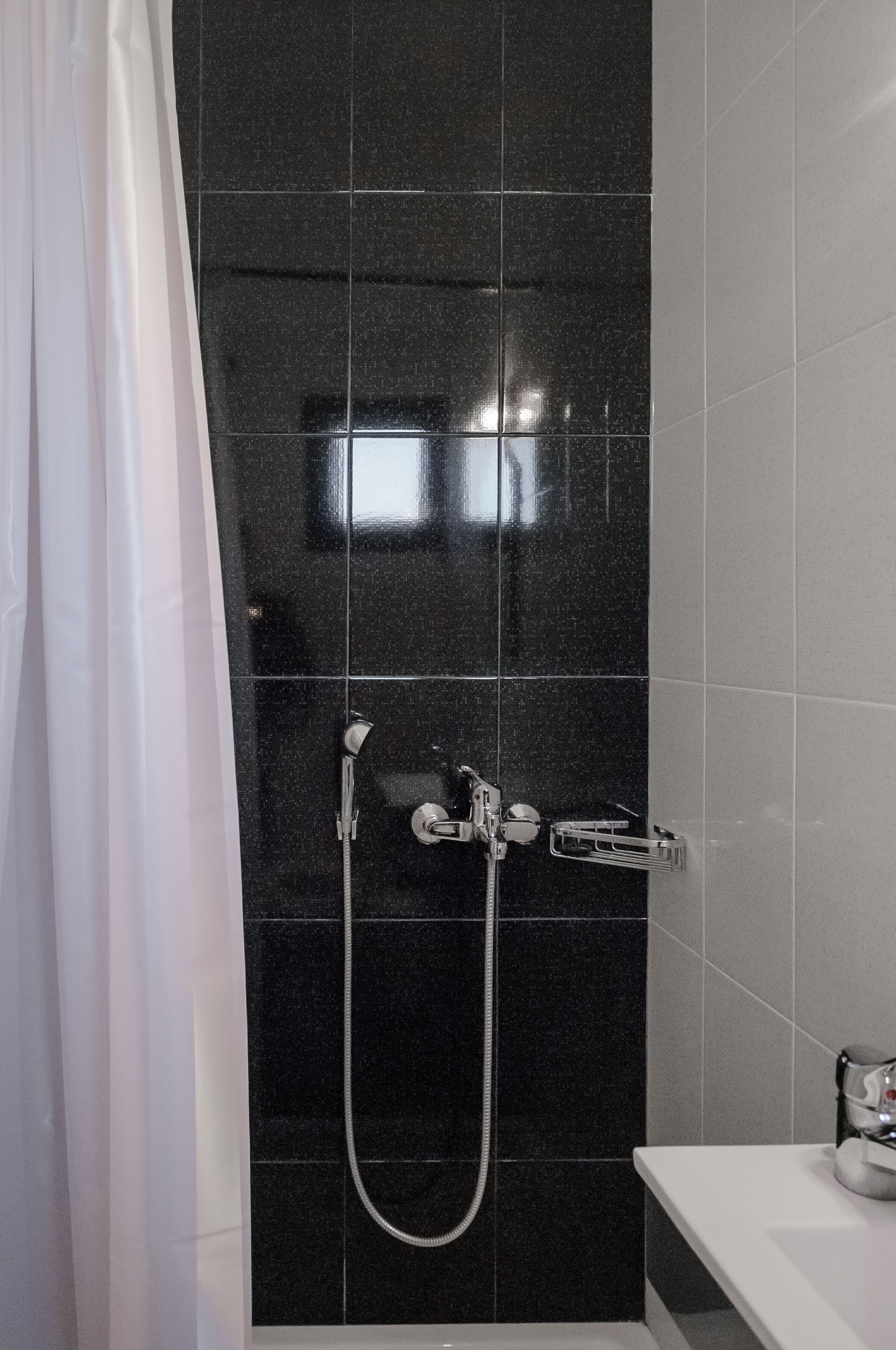 Double or Twin Room | Bathroom shower