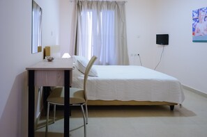 Kamar Double atau Twin | Wi-Fi gratis dan seprai linen