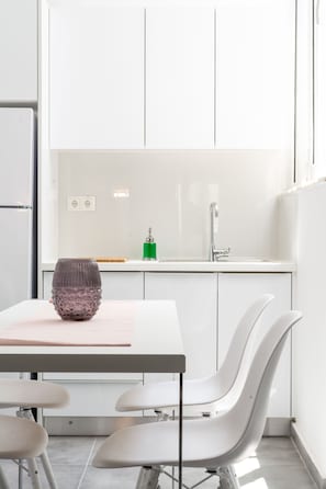 Apartment, City View | Bathroom | Shower, hair dryer, towels - Traveller’s Hut” apartment in Neos Kosmos (Athens)