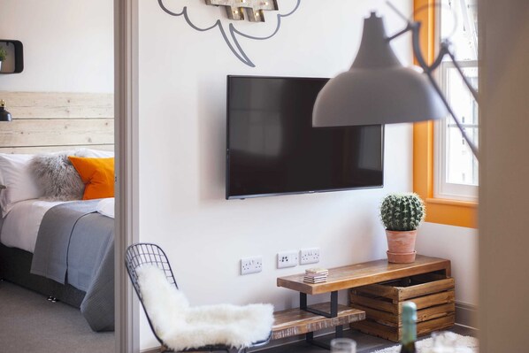 Apartment, 1 Bedroom (26) | 1 bedroom, memory-foam beds, individually decorated - Higgihaus at Century Place (Bristol)