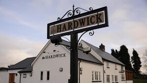 Unclassified image, 5 of 32, button - The Hardwick (Abergavenny)