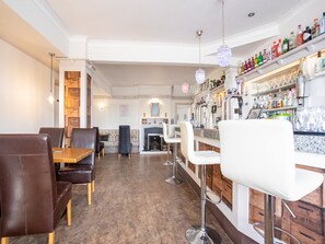 Bar (en la propiedad)