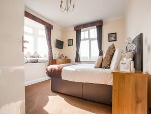 Een strijkplank/strijkijzer, gratis wifi, beddengoed