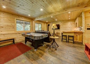 Smart TV, fireplace, DVD player