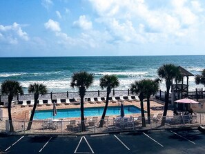 Innenpool, Außenpool