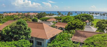 Hermosa 2 BR Kiahuna plantación condominio vista parcial al mar totalmente actualizado 