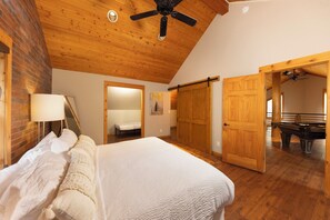 4 Schlafzimmer, Bügeleisen/Bügelbrett, kostenloses WLAN, Bettwäsche