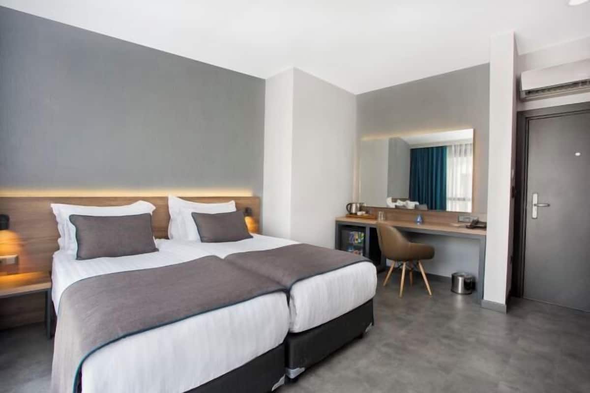 Egyptian cotton sheets, premium bedding, down duvets