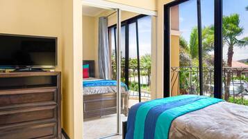 3 Schlafzimmer, Schreibtisch, Bügeleisen/Bügelbrett, Reisekinderbett