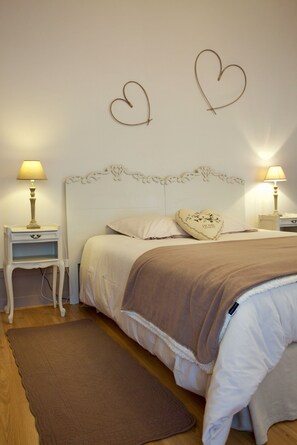 2 Schlafzimmer, Schreibtisch, Bügeleisen/Bügelbrett, kostenloses WLAN
