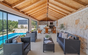 Outdoor dining - Villa Pasika private 31m2 pool, summer kitchen with BBQ (Kostanje)