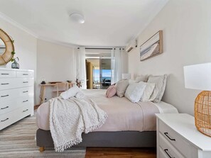 4 bedrooms, desk, iron/ironing board, travel cot