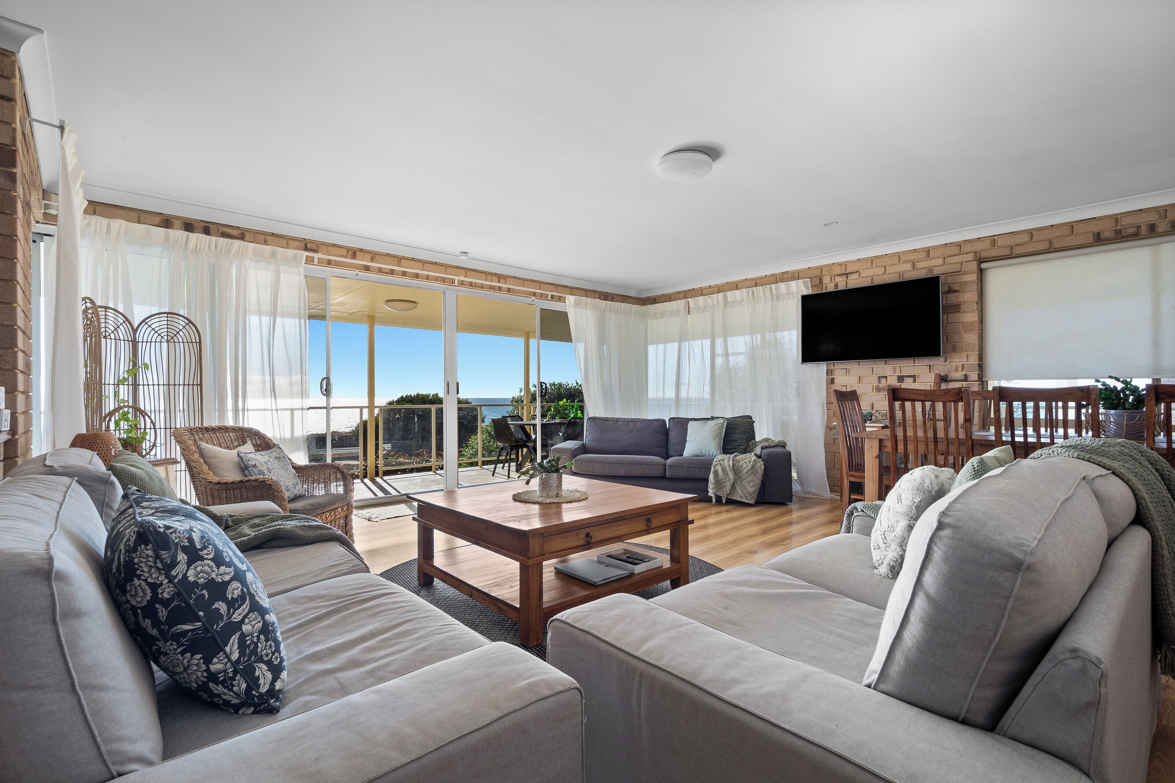 Smart TV, escritórios