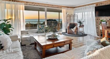 Beachfront: Balcony Ocean Views, Enclosed Grassed Area: Perfect for Families/Pets