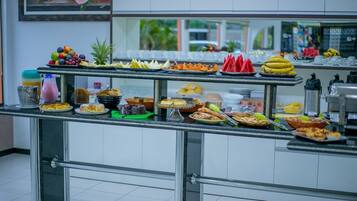 Free daily buffet breakfast