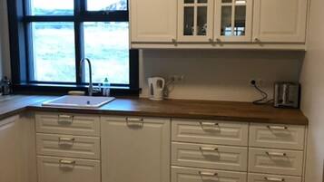 Ferienhaus, 6 Schlafzimmer | Eigene Küche | Kühlschrank, Mikrowelle, Ofen, Herdplatte