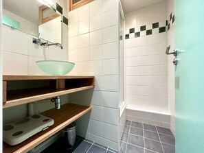 Bathroom - 3-Room Duplex 6/8 Pers in Briançon with Parking (Briançon)