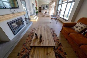 TV, fireplace - "Casa Cortijo Palanco" (Antequera Málaga)