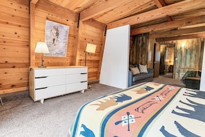 3 habitaciones, escritorio, wifi gratis y ropa de cama