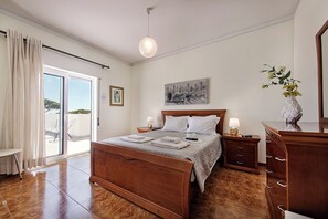 3 Schlafzimmer, Zimmersafe, Bügeleisen/Bügelbrett, Reisekinderbett