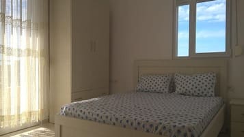 2 habitaciones, tabla de planchar con plancha y wifi gratis