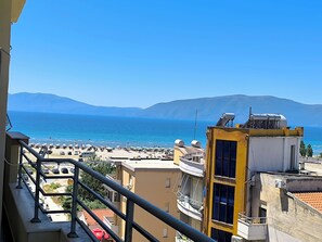 Property grounds - 2 Bedroom Apartment (Valona)