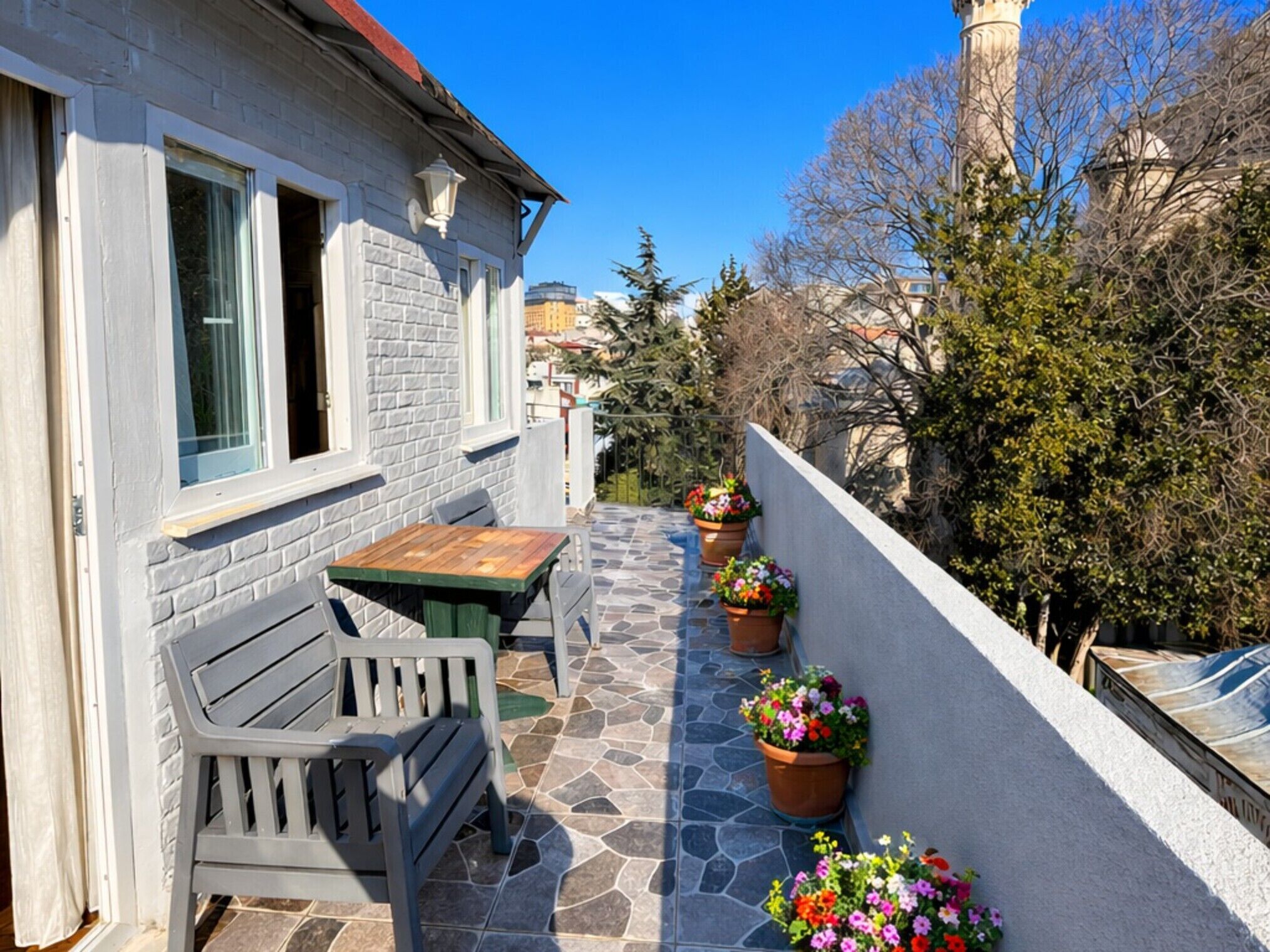 Chambre Exécutive, 1 lit double, vue partielle sur la mer | Terrasse/Patio