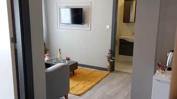 Family Suite, 2 Bedrooms, Non Smoking, City View | Premium bedding, memory-foam beds, individually furnished