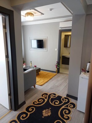 Family Suite, 2 Bedrooms, Non Smoking, City View | Premium bedding, memory foam beds, individually furnished - Emirhan Guest House & Suites (Istanbul)