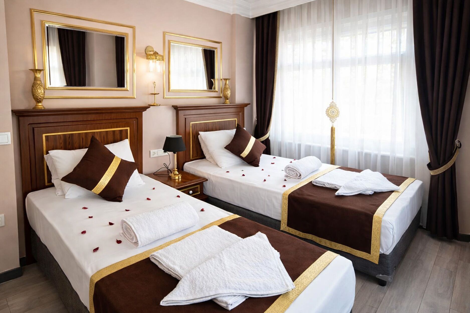 Family Suite, 2 Bedrooms, Non Smoking, City View