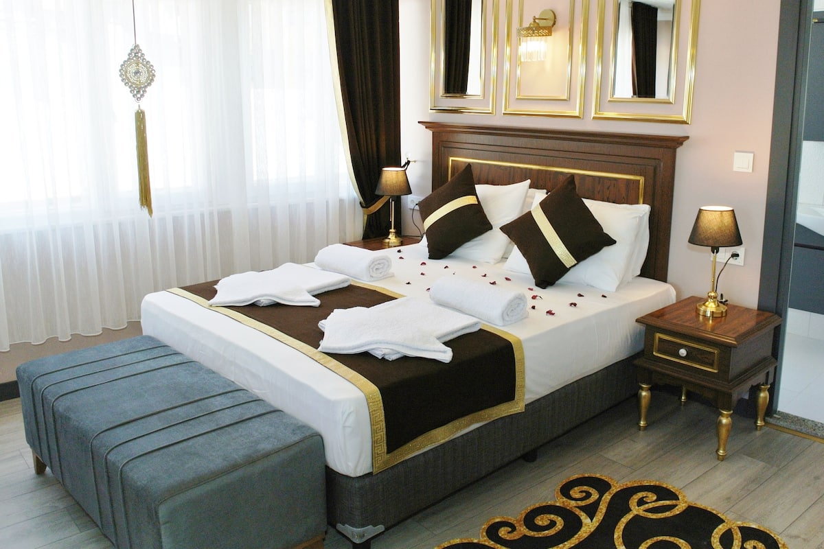2 bedrooms, premium bedding, memory-foam beds, individually furnished