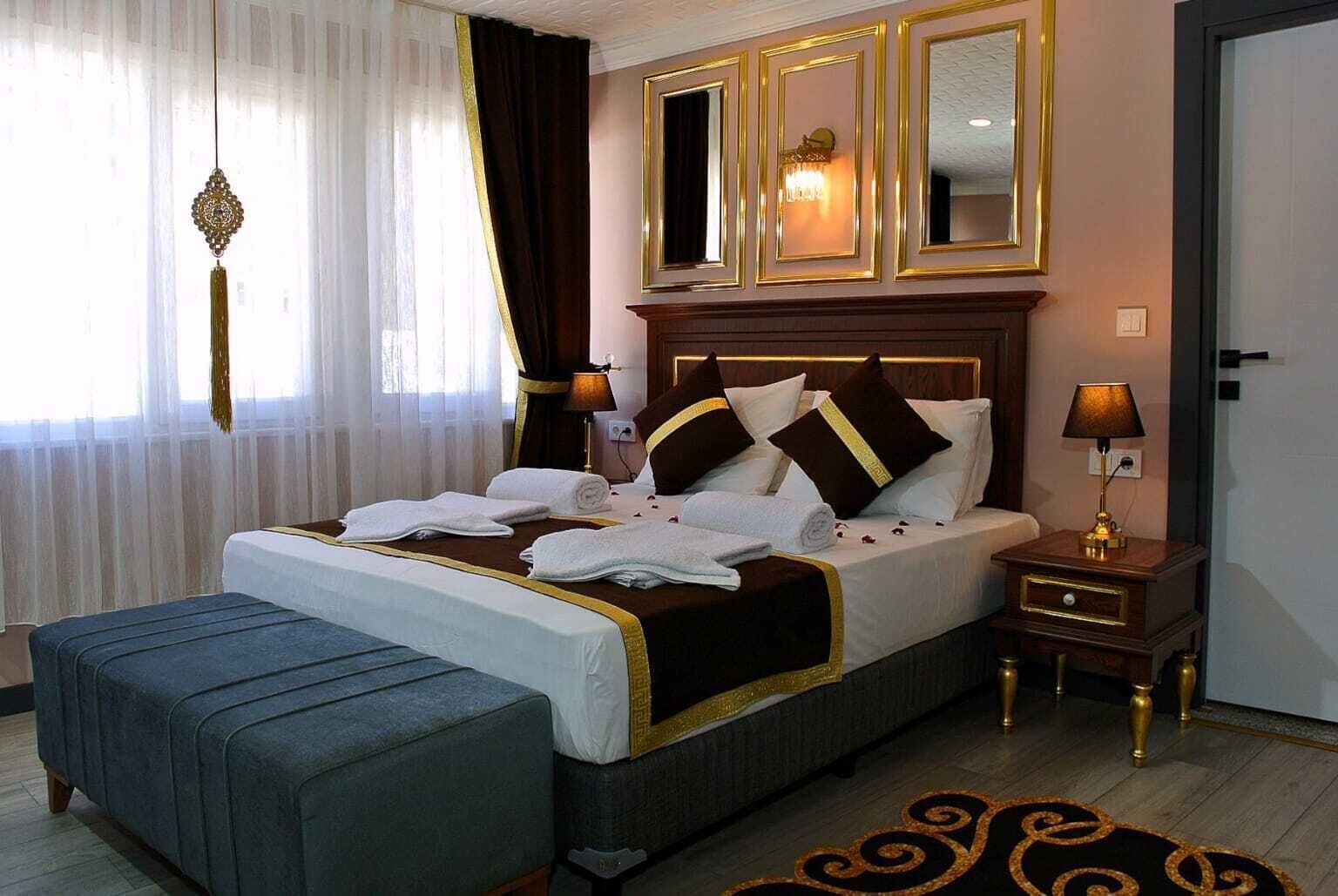 Superior-huone, 1 parisänky, parveke, kaupunkinäköala | Ylelliset vuodevaatteet, memory foam -patjalliset sängyt