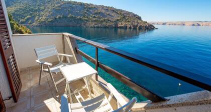 Cozy apartment in Jablanac