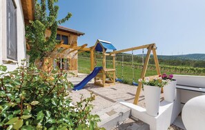 Children's area - Amazing home in Danilo (Danilo)