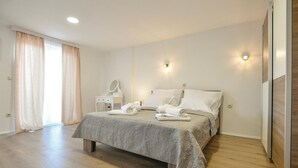 4 bedrooms, WiFi (free)