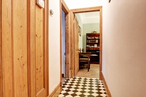 Interior - Victorian townhouse near International Conference Centre / Kings Quarter (Harrogate)