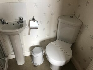 Bathroom - Wimberley House (Inverness)