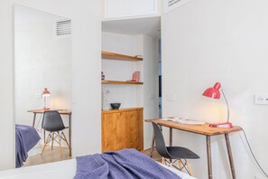 1 chambre, coffres-forts dans les chambres, bureau